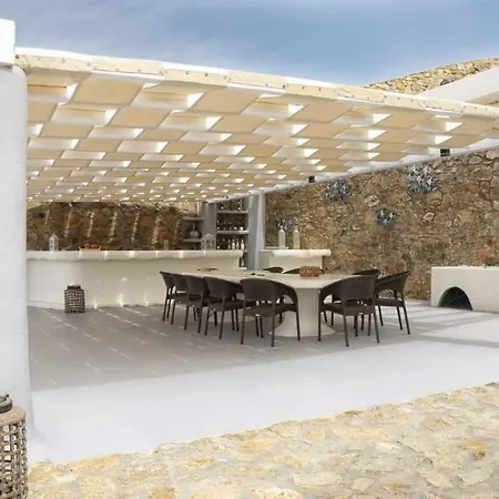 Ophelia Mykonos Town