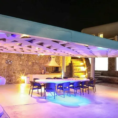 Ophelia Mykonos Town