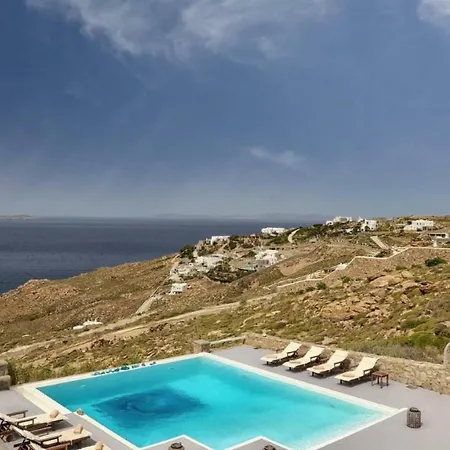 Ophelia Mykonos Town