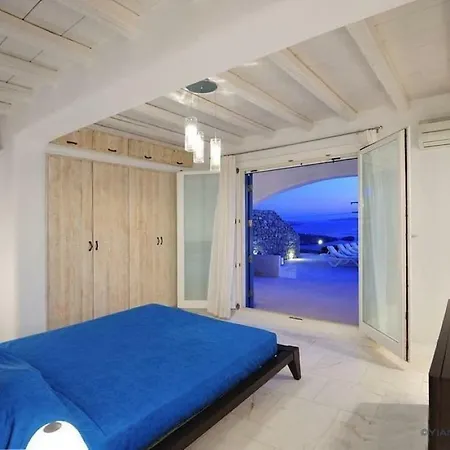 Ophelia Villa *